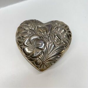 Heart Shaped Silver Plate Trinket Box International Silver Co. Embossed Floral